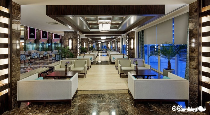 نمای کلی محوطه نشیمن لابی هتل